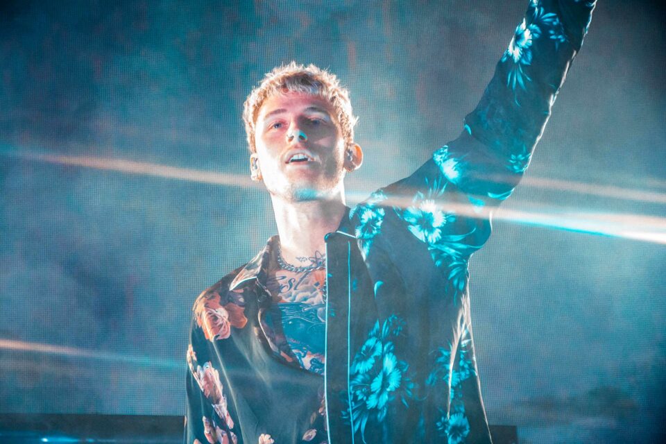MACHINE GUN KELLY, ARCHITECTS & More Announced for New Festival ALT+LDN ...