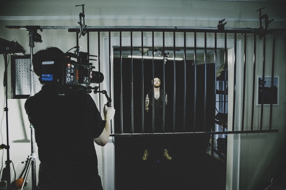 Backstage With... MISSIO - GIG GOER