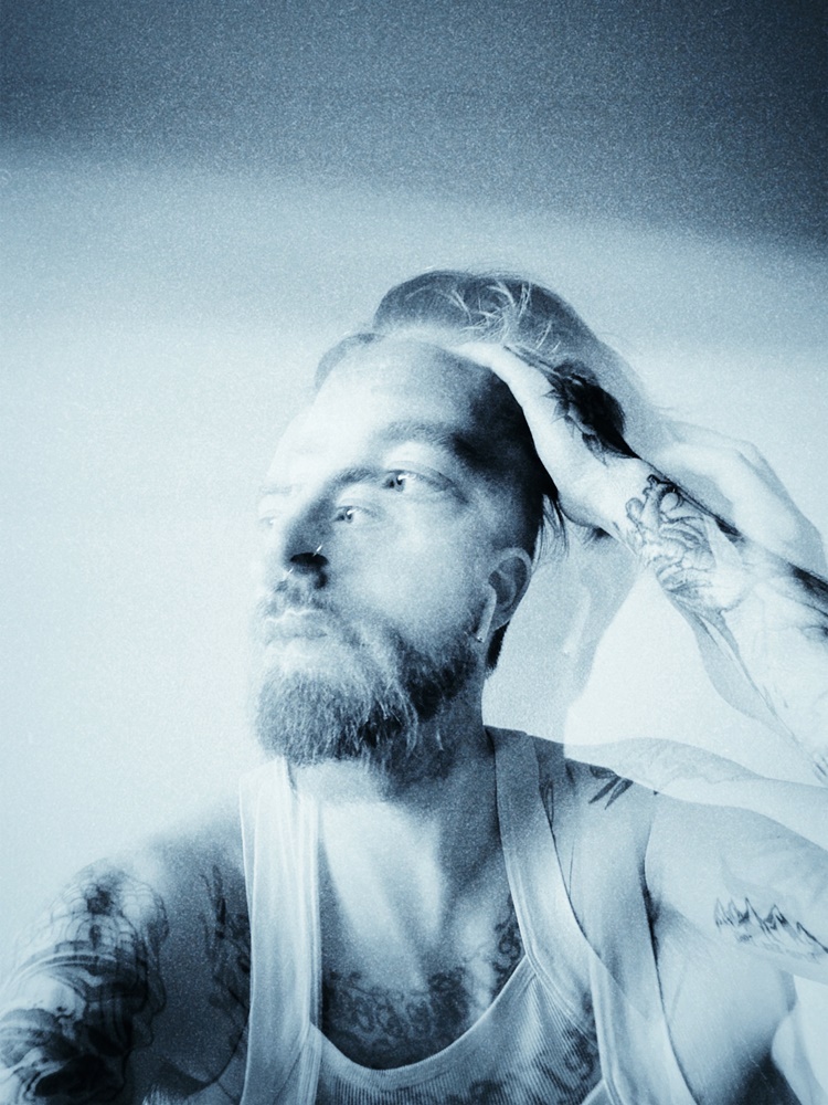 Backstage With... MISSIO - GIG GOER