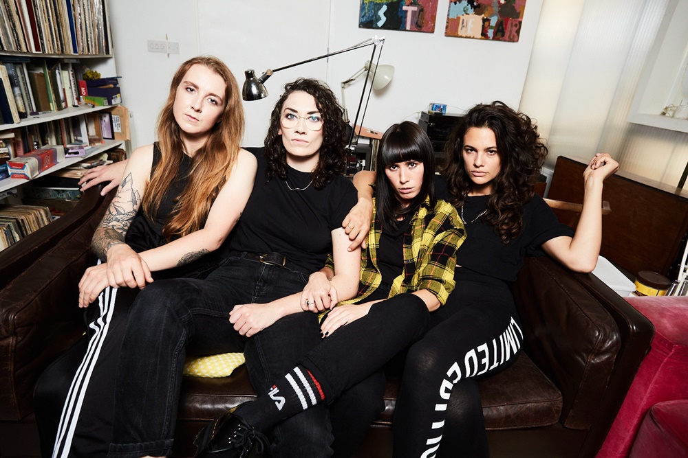 Backstage With... Friedberg - GIG GOER