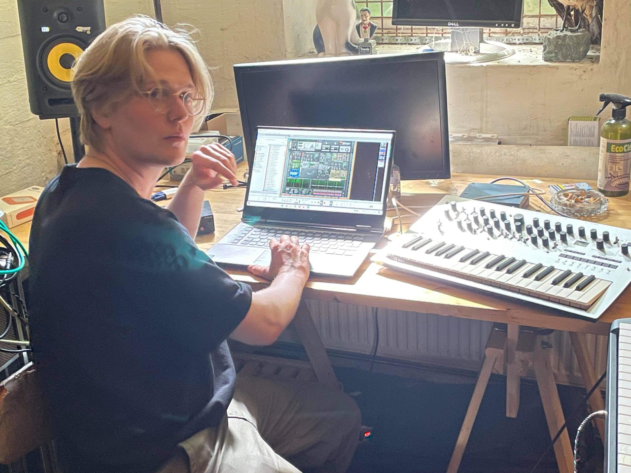 Backstage With... Communions - GIG GOER